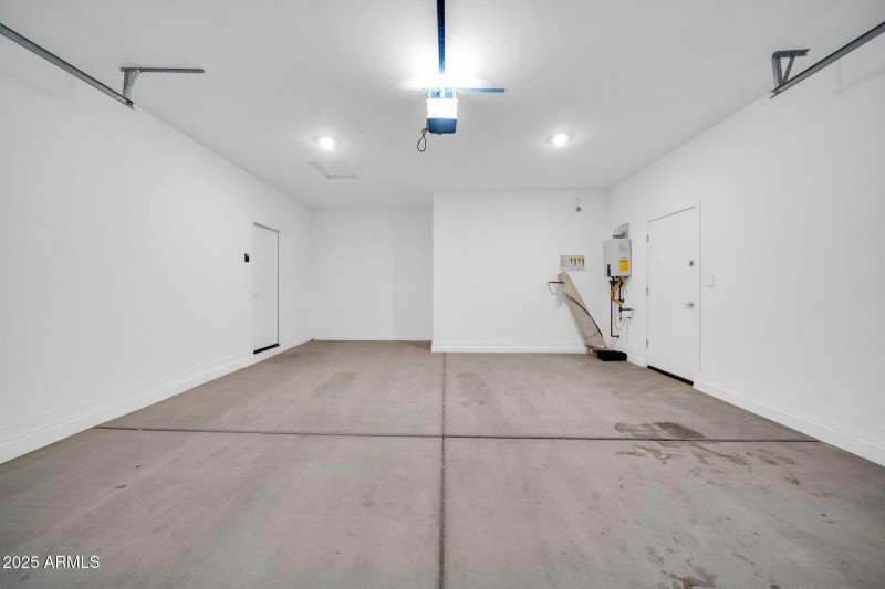 17557 W Madison St-29