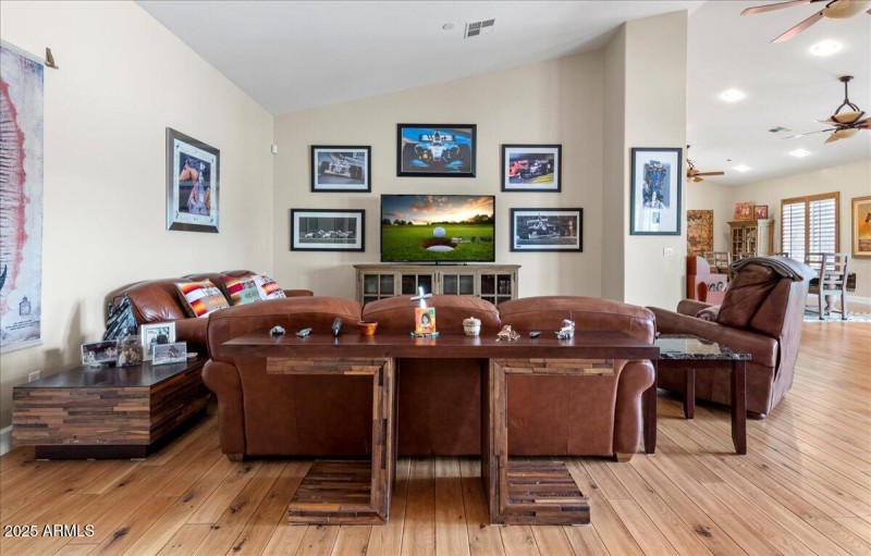 06-6630 E Lafayette Blvd 04