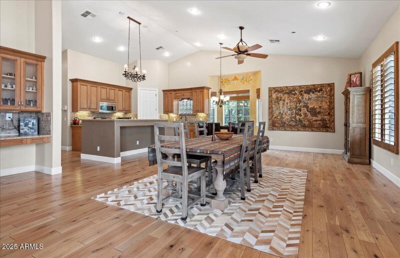 09-6630 E Lafayette Blvd 07