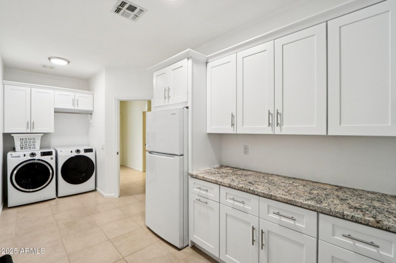 30-web-or-mls-N Palmer Dr-S1511-028