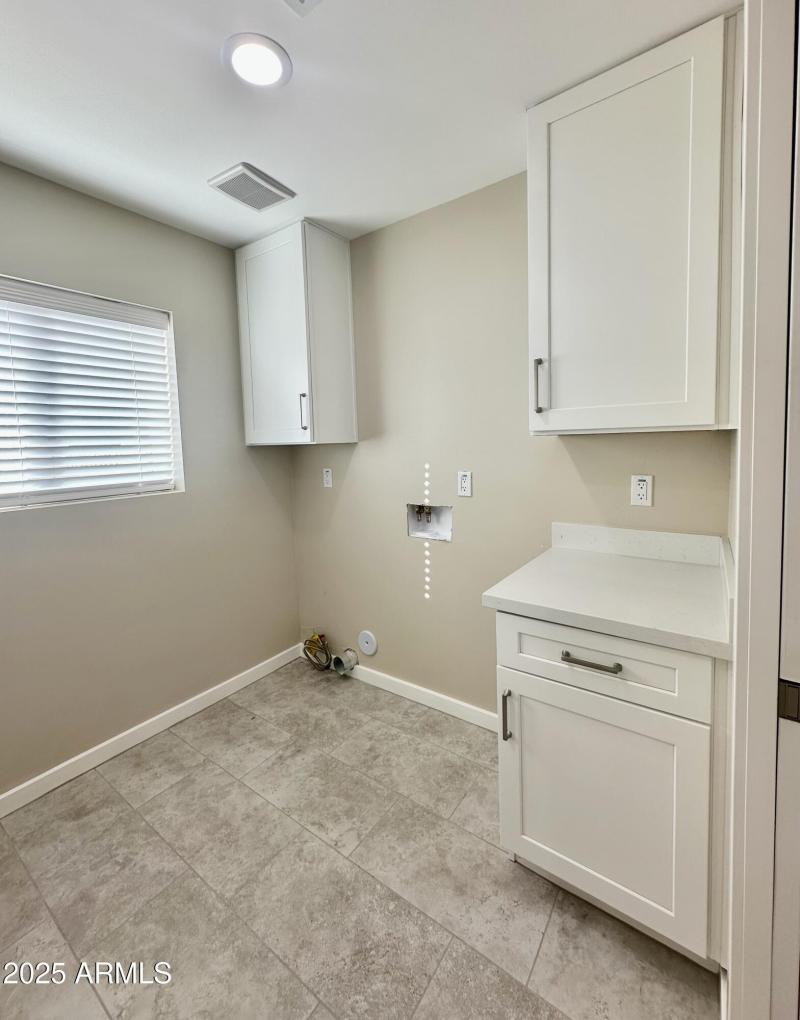 2329 E Enrose - # - 10