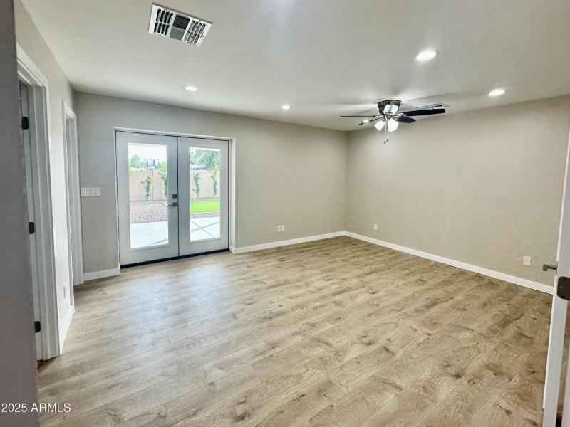 2329 E Enrose - # - 12