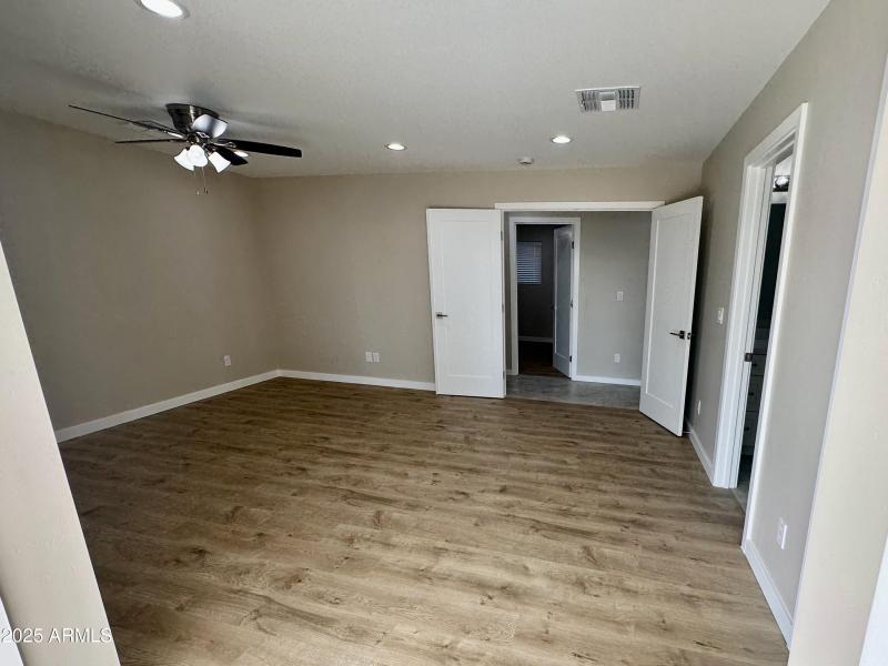 2329 E Enrose - # - 13