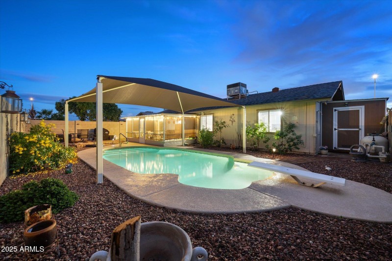 Entertainer's Backyard