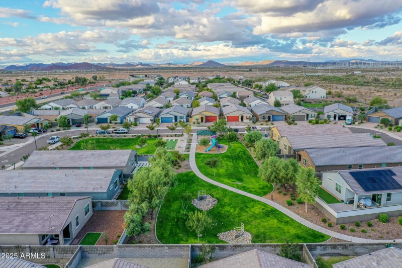 Park in Camino Crossing