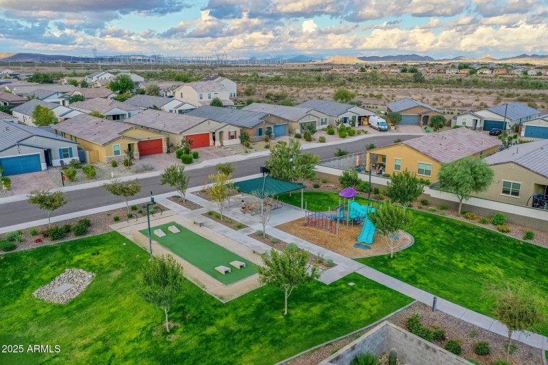 Park in Camino Crossing