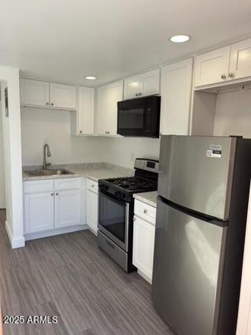 C38FC130-7722-4B91-A438-BBDC08EAE779_4_5