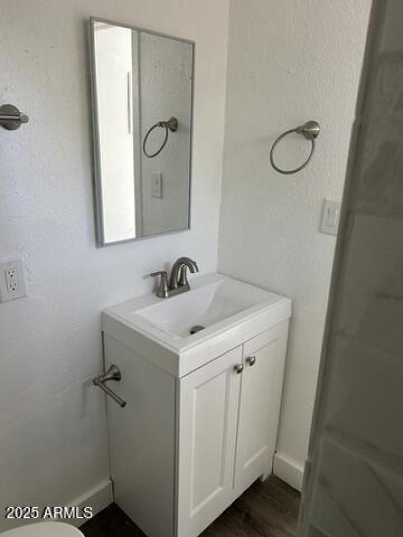 0B3328EC-90C2-444D-BB29-196376219937_4_5