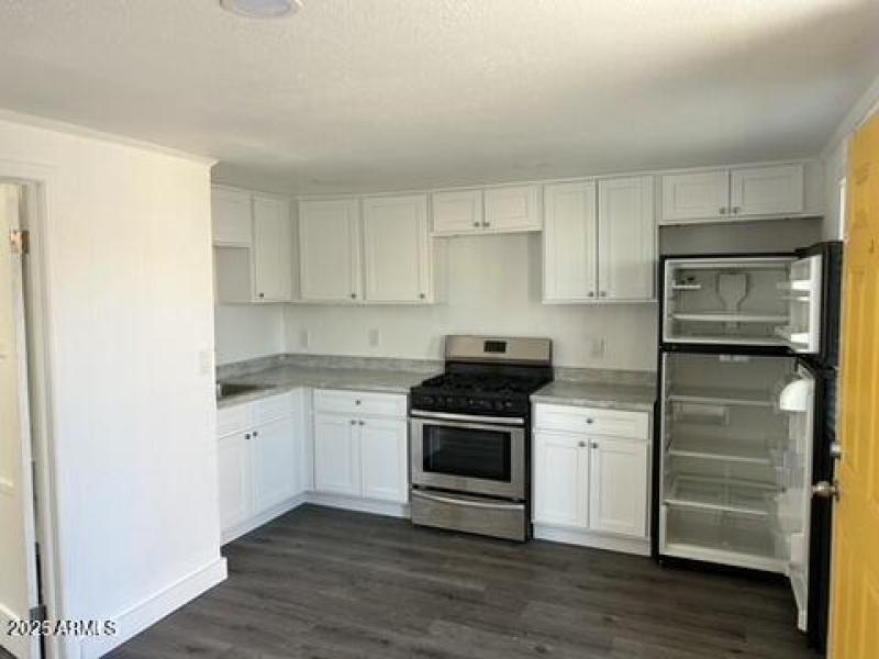 29E8B79B-B3A6-49D6-A818-26AEB13BE5BE_4_5