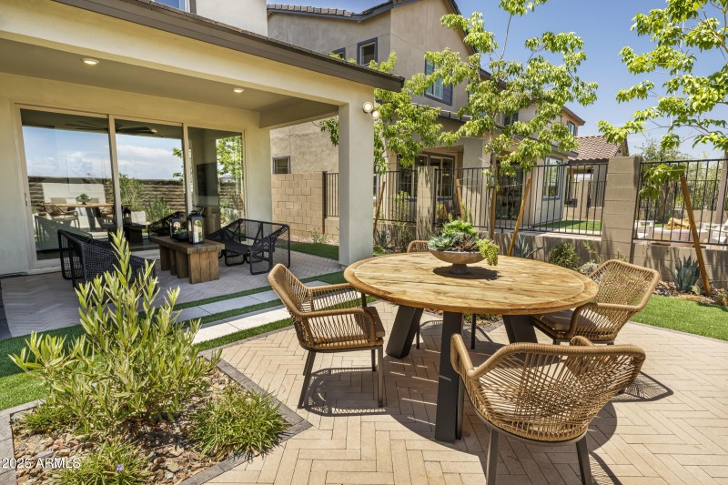 WC Backyards Vireo and Gannet Azalea 050