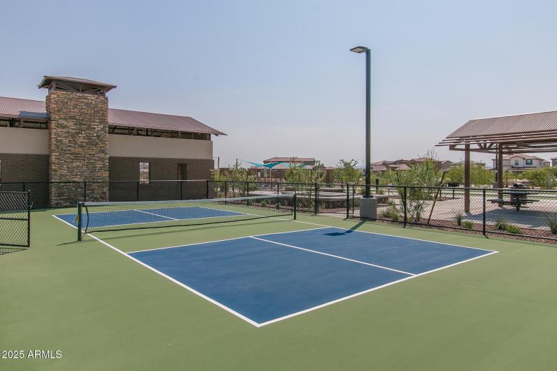 F) COMMUNITY PICKLEBALL