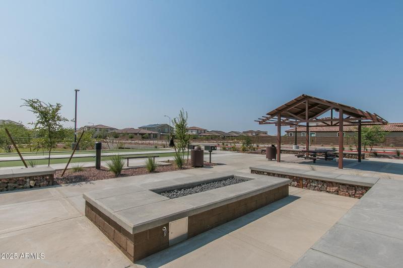 H) COMMUNITY GAS FIREPIT