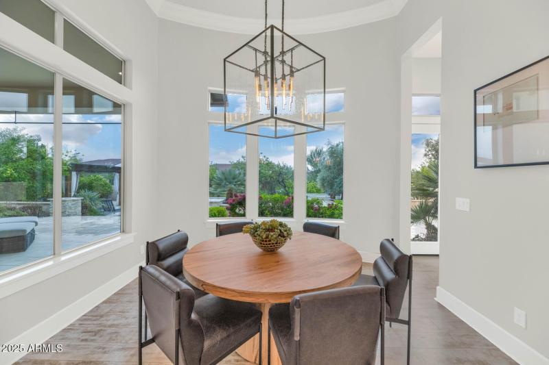 5413 E Juniper Cyn Dr-large-021-045-5413