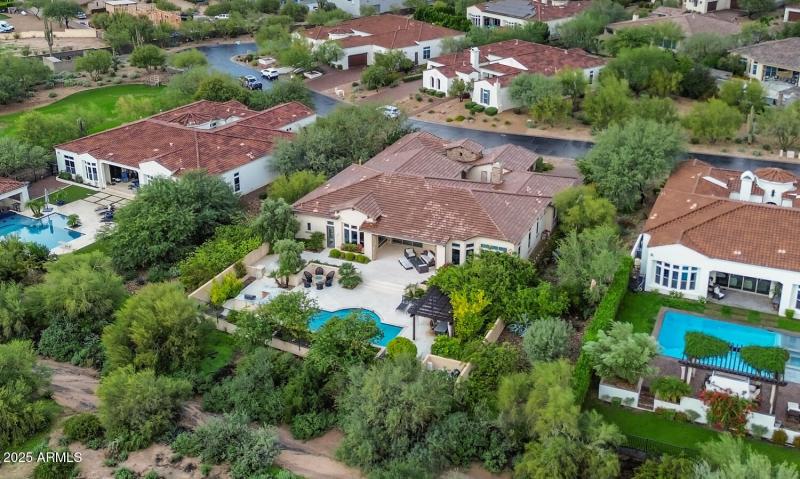 5413 E Juniper Cyn Dr-large-037-001-5413