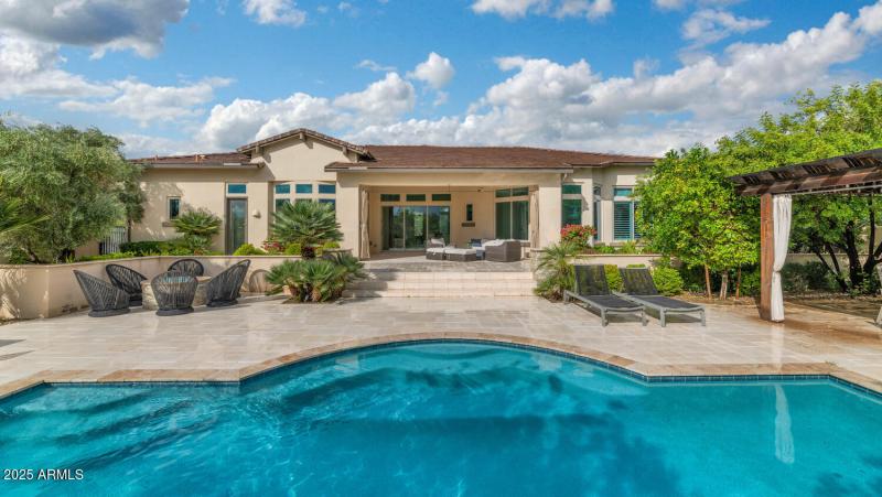 5413 E Juniper Cyn Dr-large-039-025-5413