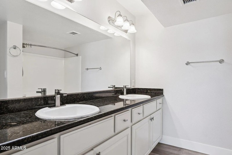 95f58035a108a9bc798de945a6694d75-uncropp