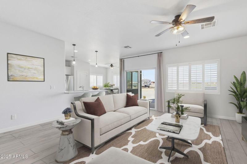 017_ListerPros-Living Room_RE