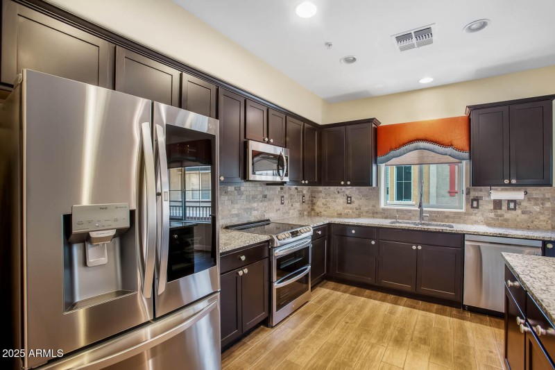 240-W-Juniper-Ave-1096-MLS-4