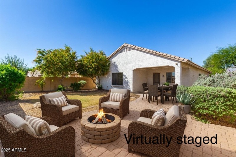 99132142-7322-4A80-BE67-AA82551C333E