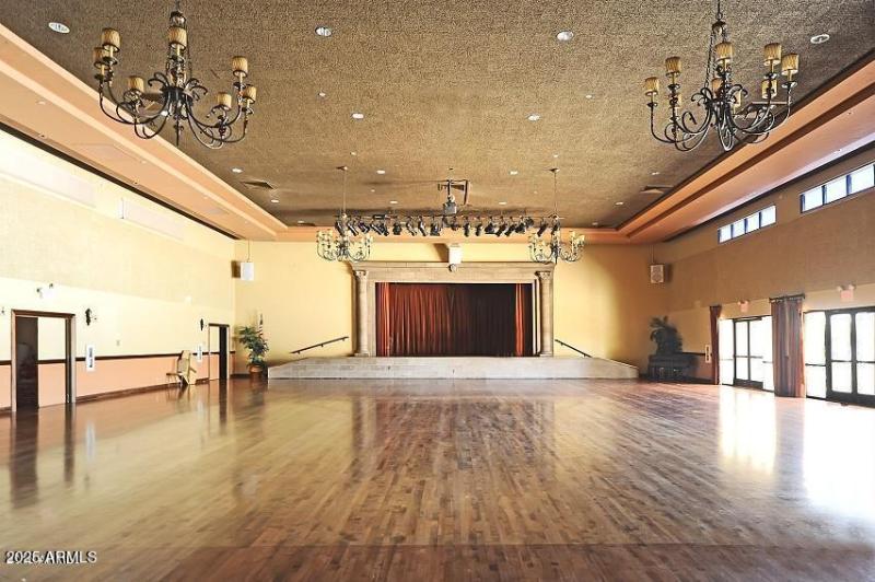 CottonwoodBallroom1mls