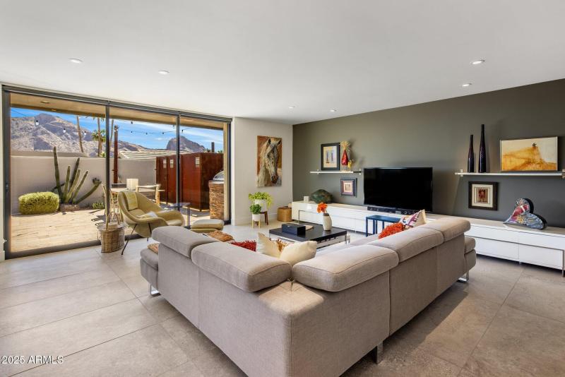 10-web-or-mls-D46A10199 copy