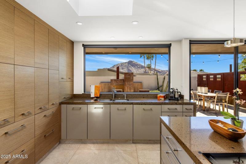 12-web-or-mls-D46A10212 copy