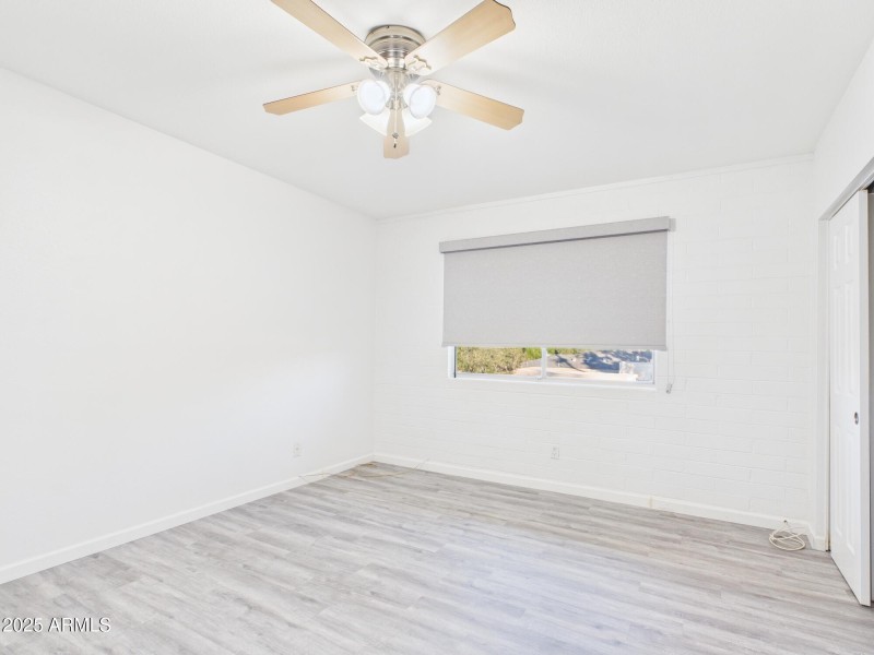 CAM02404G0-PR0163-STILL010