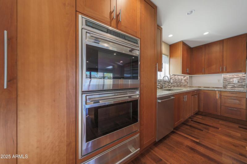 DoubleOvenWarningDrawer