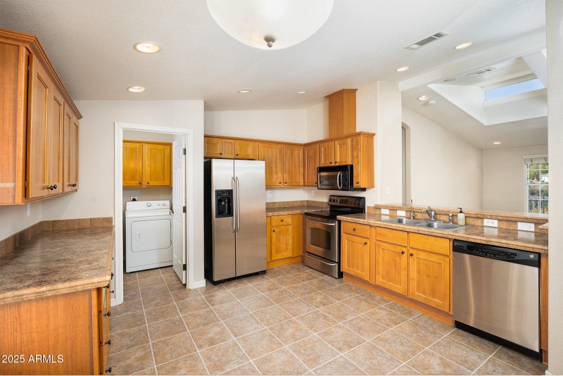 1216 Hogan_Kitchen 1