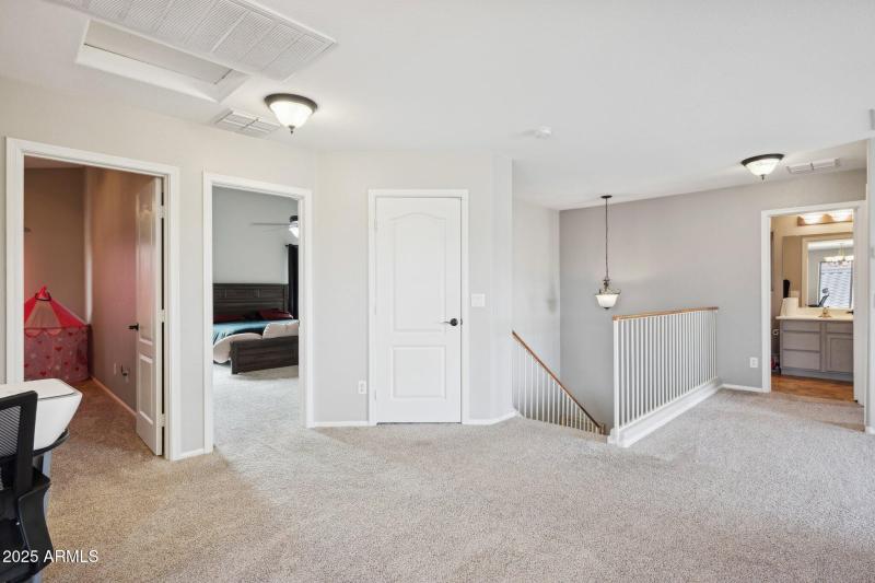 24-web-or-mls-41919-colby-dr