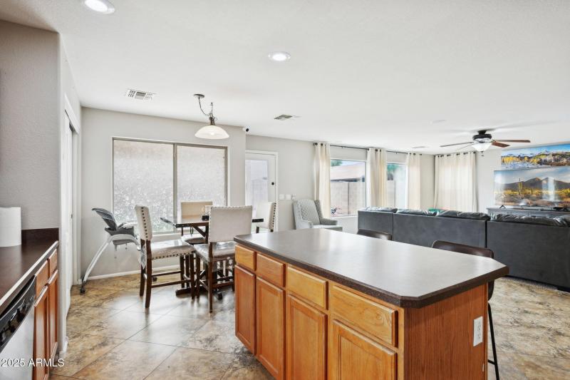 17-web-or-mls-41919-colby-dr