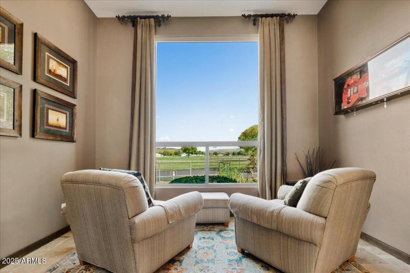 127-Lounge Area View