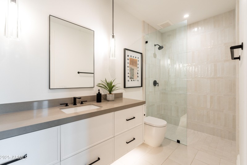 Guest Suite 3 Ensuite Bathroom