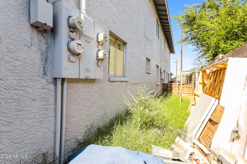 15-photo-Rear-View-92dae663-ca03-4b99-a2