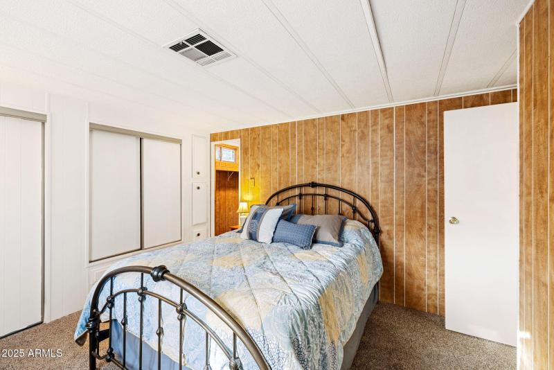 9-Primary Bedroom (1)