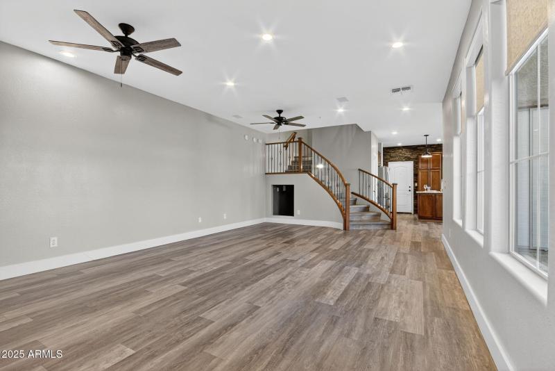 21-web-or-mls-061_a4m_CM