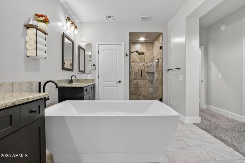 31-web-or-mls-091_a4m_CM