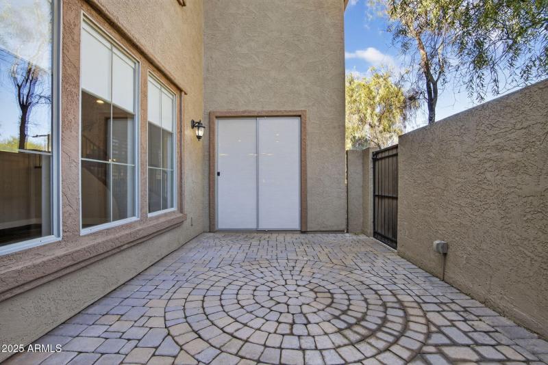 46-web-or-mls-136_a4m_CM