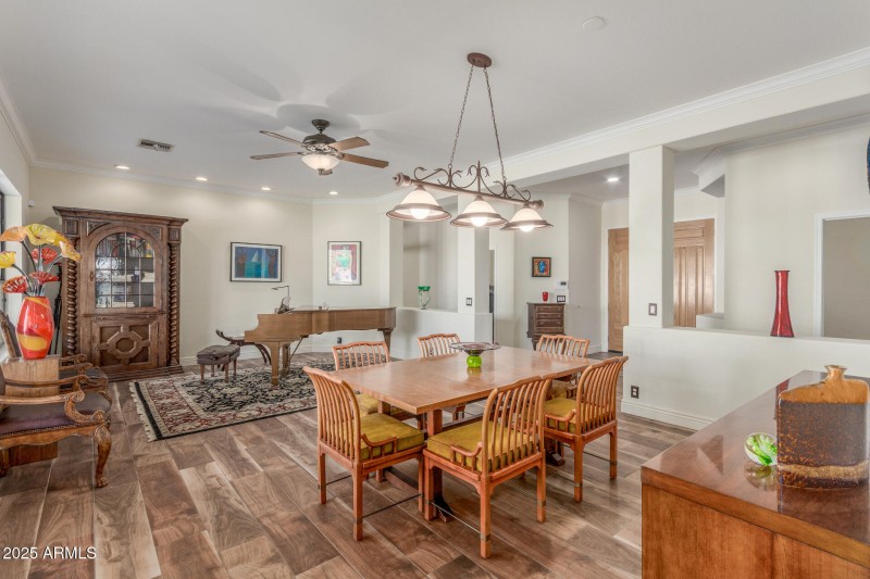 Spacious Dining & Piano Room