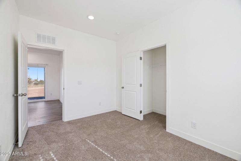 19-web-or-mls-50308-w-wildwood-rd