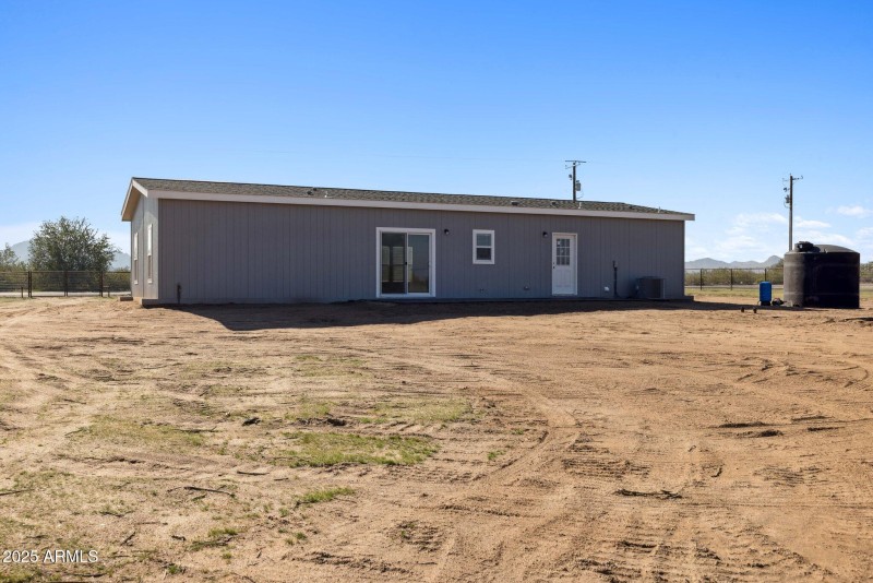 30-web-or-mls-50308-w-wildwood-rd