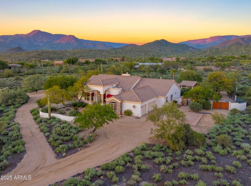 2-web-or-mls-DRONE EXTERIOR18