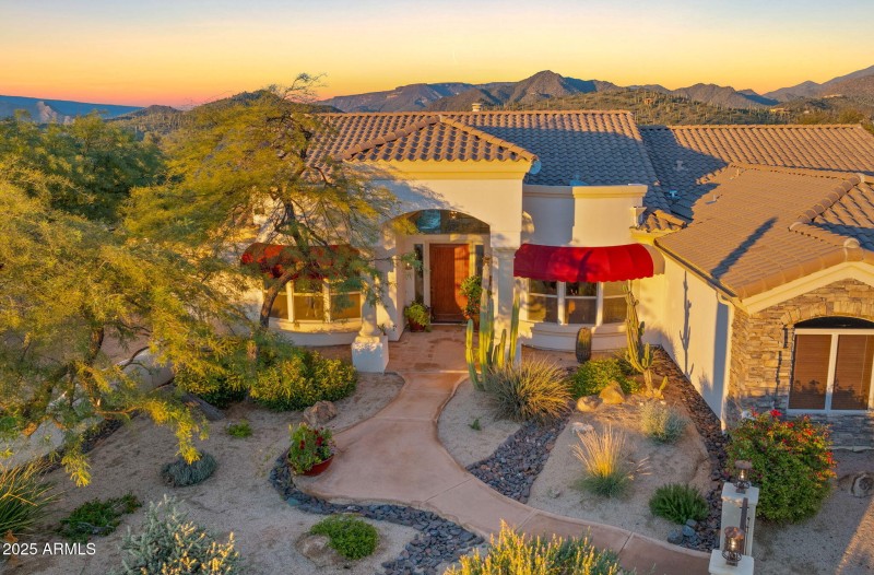 9-web-or-mls-DRONE EXTERIOR3