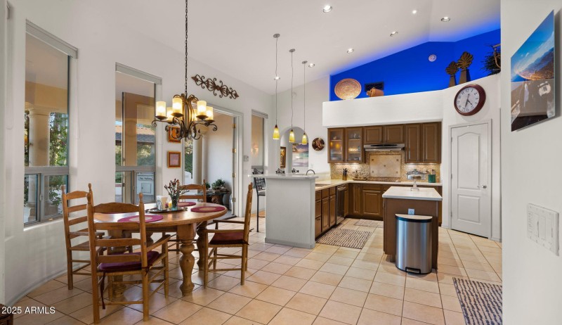 15-web-or-mls-Kitchen3