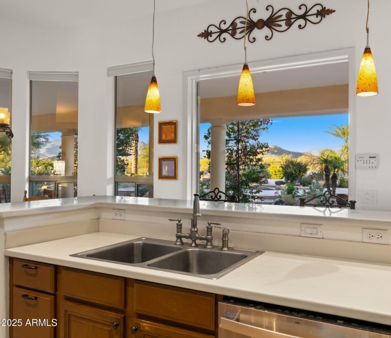 19-web-or-mls-Kitchen7