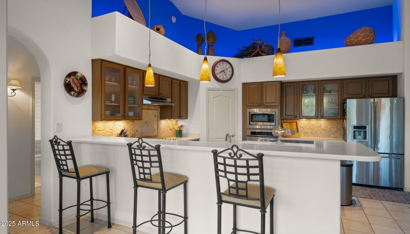 20-web-or-mls-Kitchen1