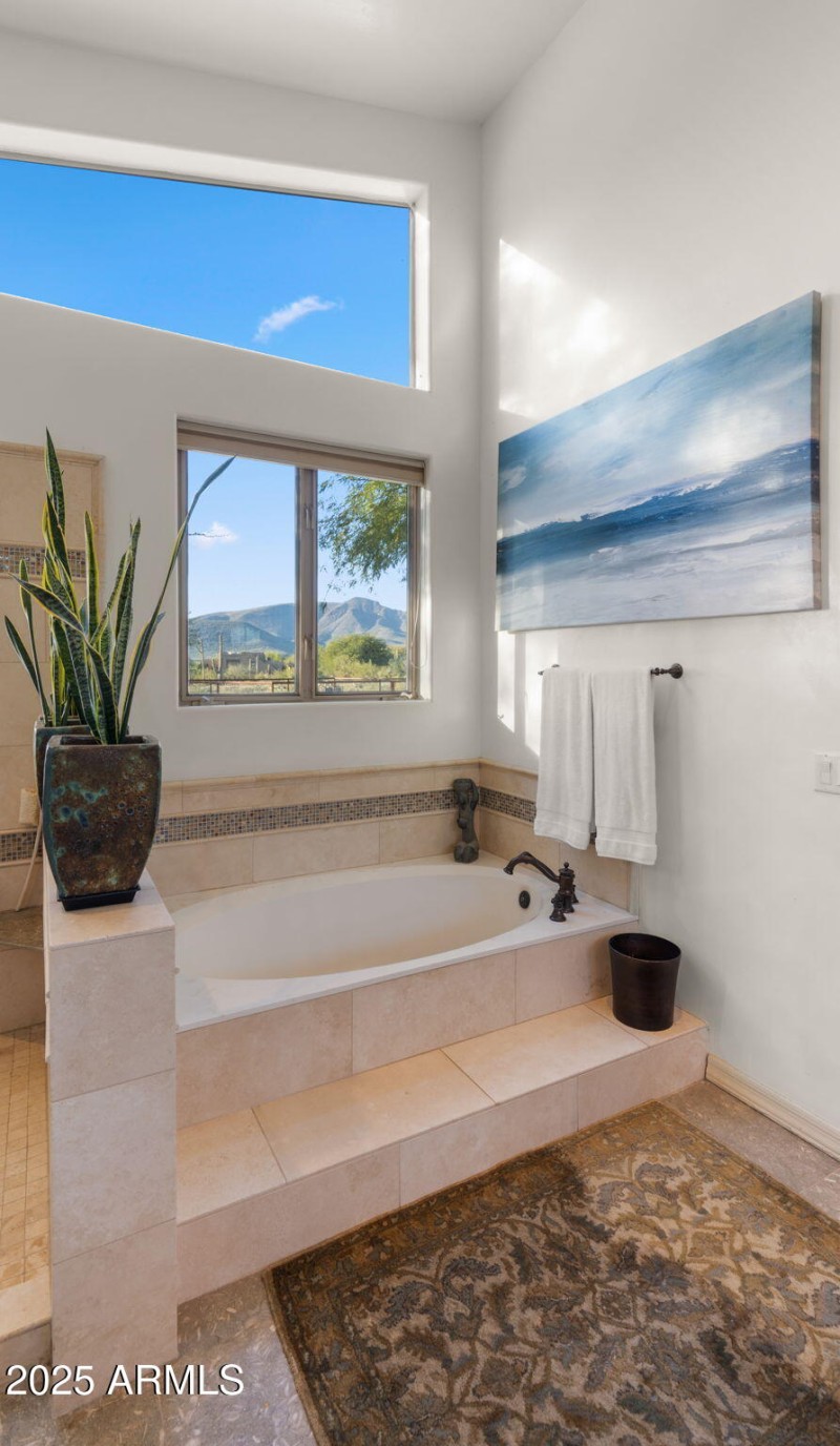 40-web-or-mls-Primary Bedroom7