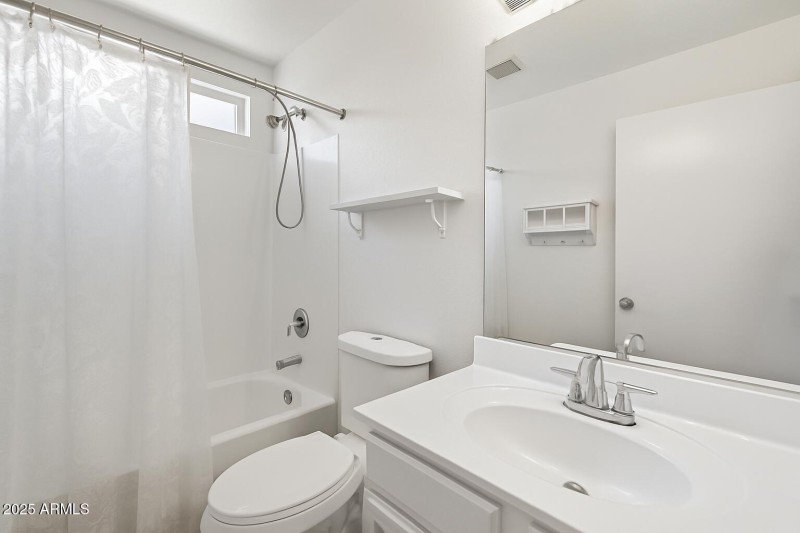 ChatGPT Image Nov 25, 2025, 04_21_34 PM