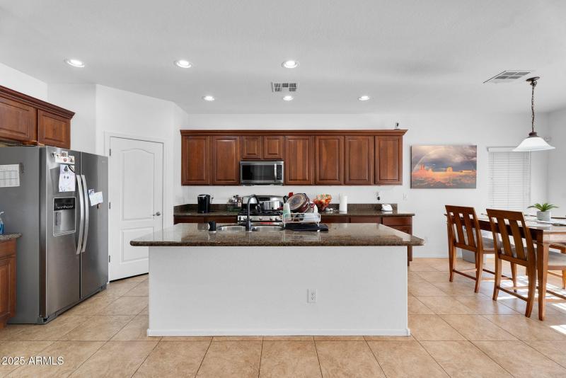 12-web-or-mls-2837 N Mystic Ct-15