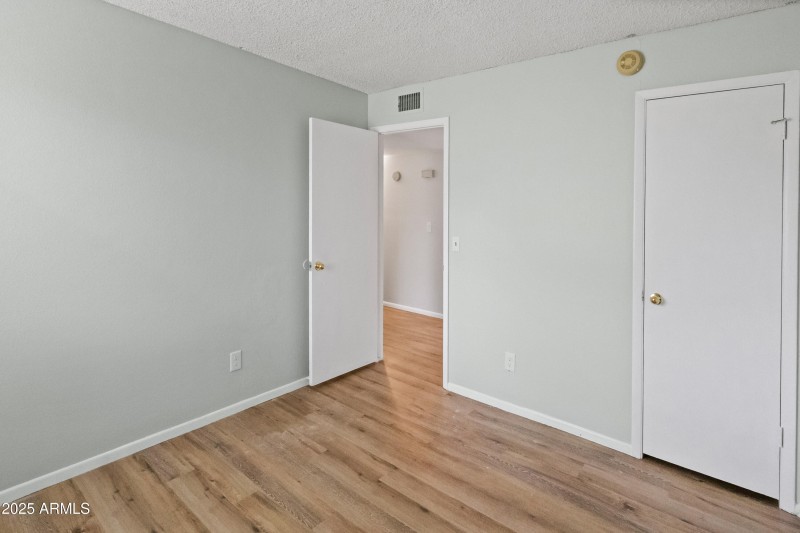 4727 W Continental Dr-10